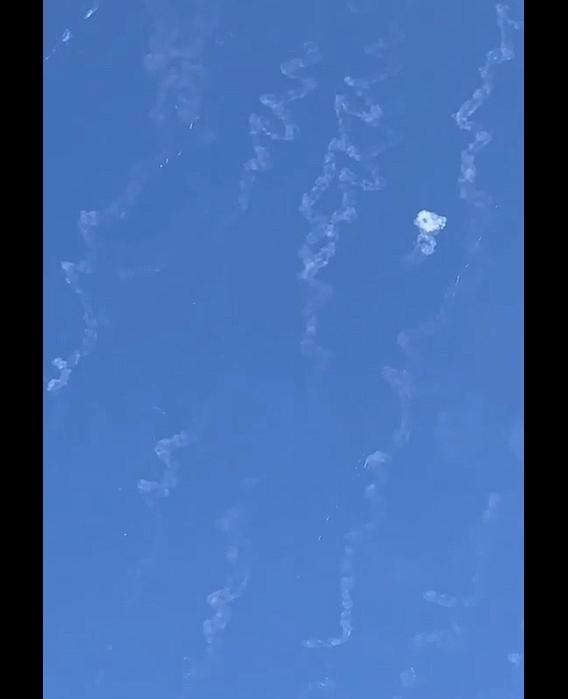 6月22日，社交媒体上流传的伊朗导弹导弹轨迹